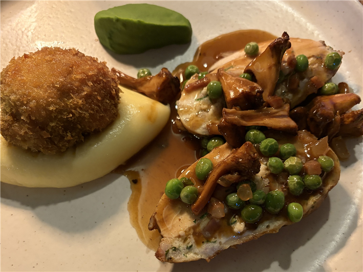 poussin with girolles